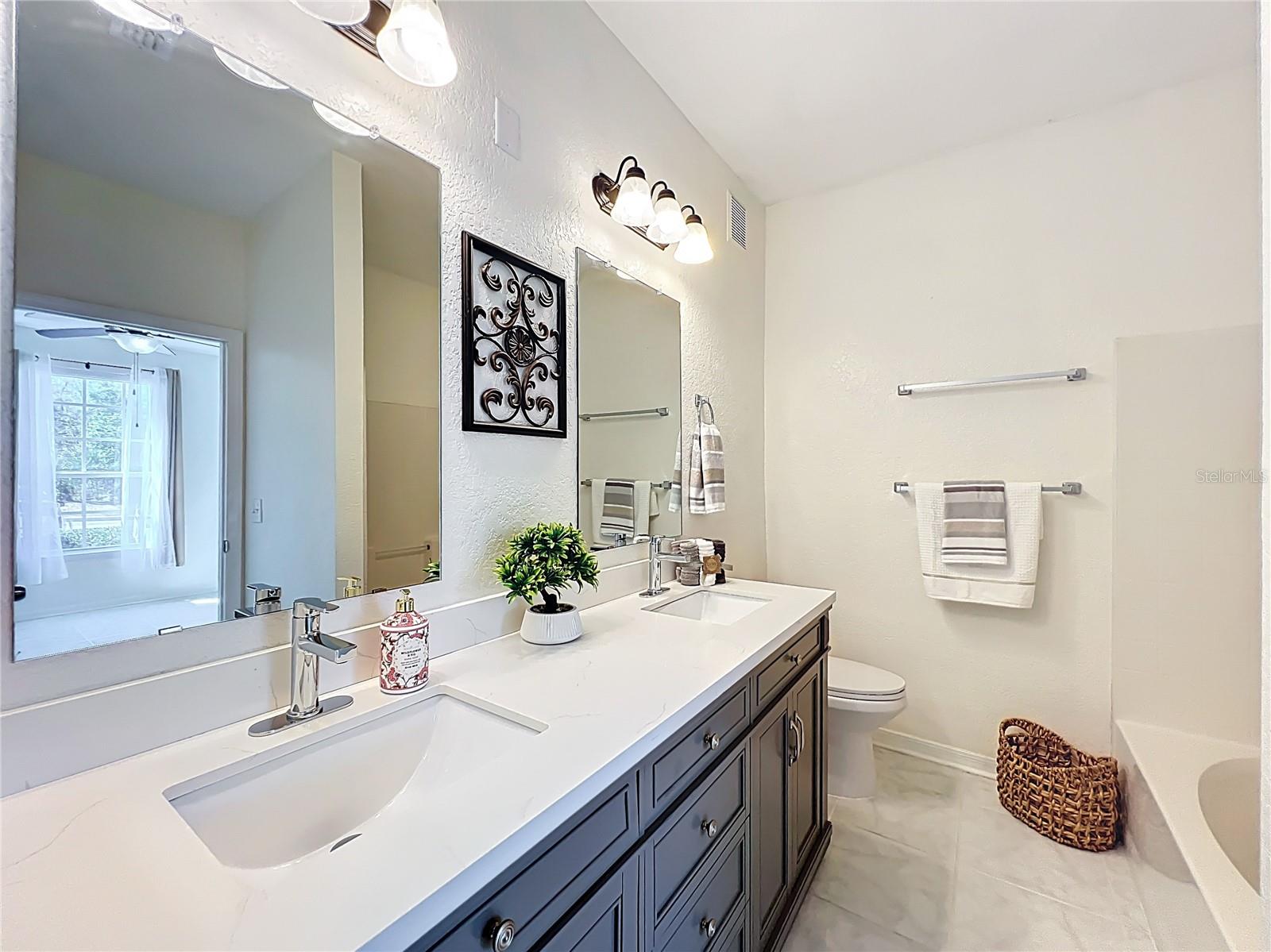 837 Grand Regency Pt #103 Property Photo 36