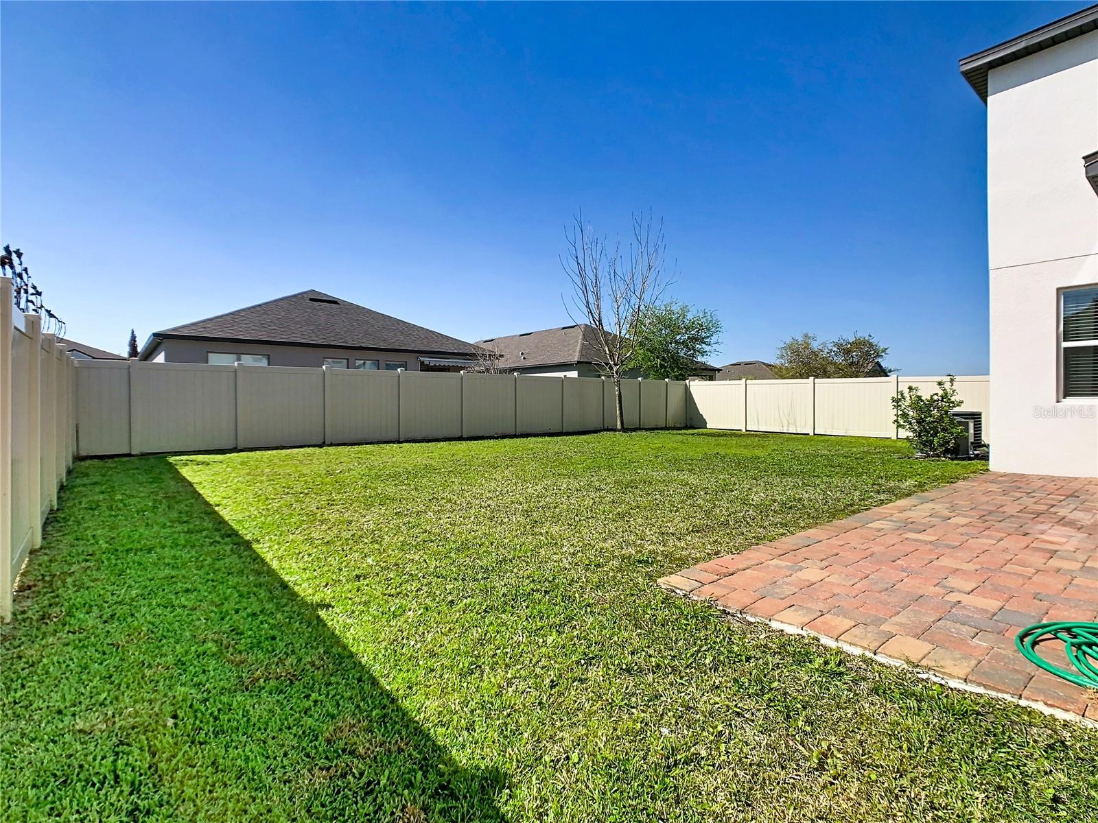 1285 Hilltop Pl Property Photo 9