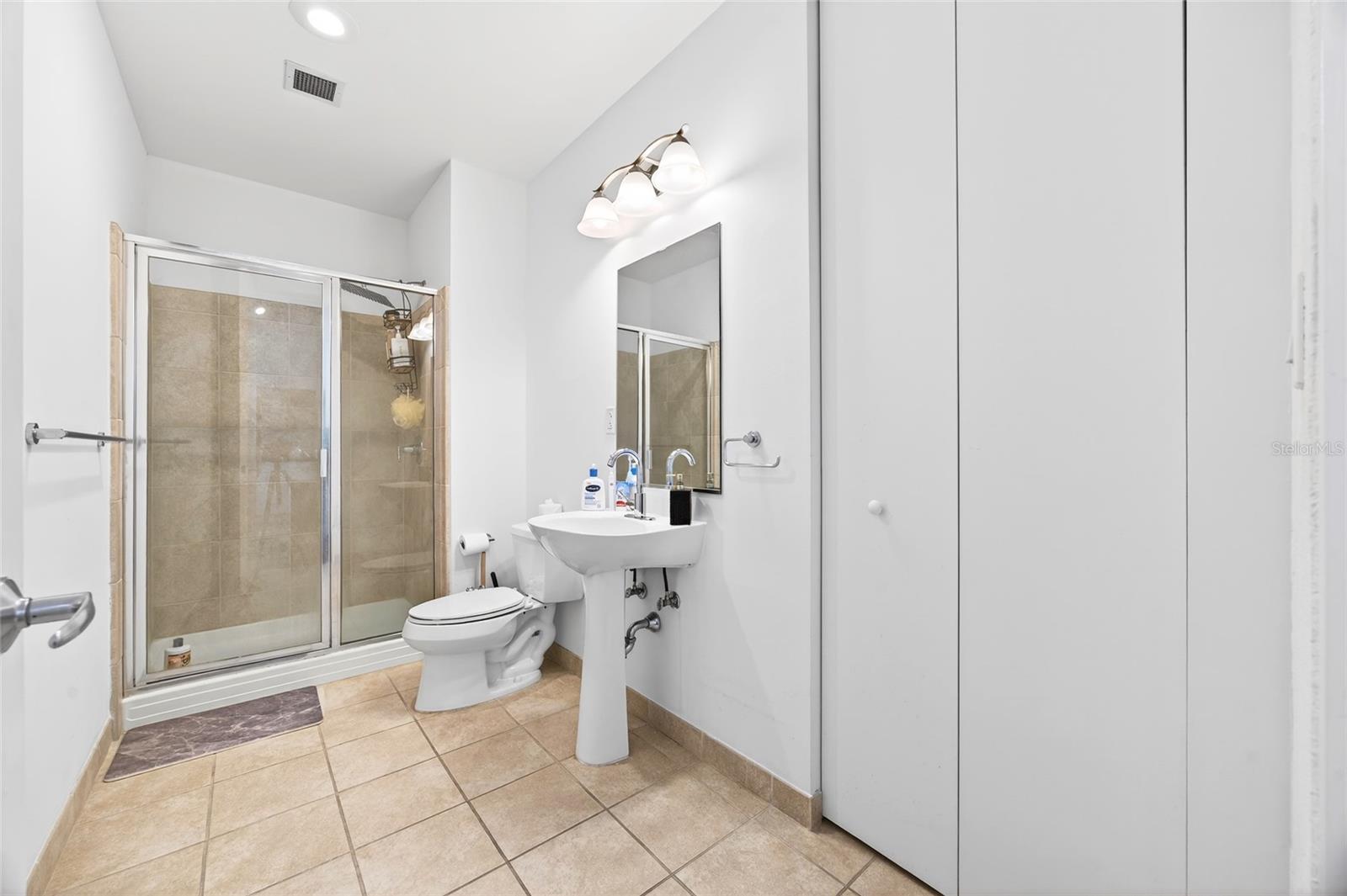 150 E Robinson St #3106 Property Photo 28