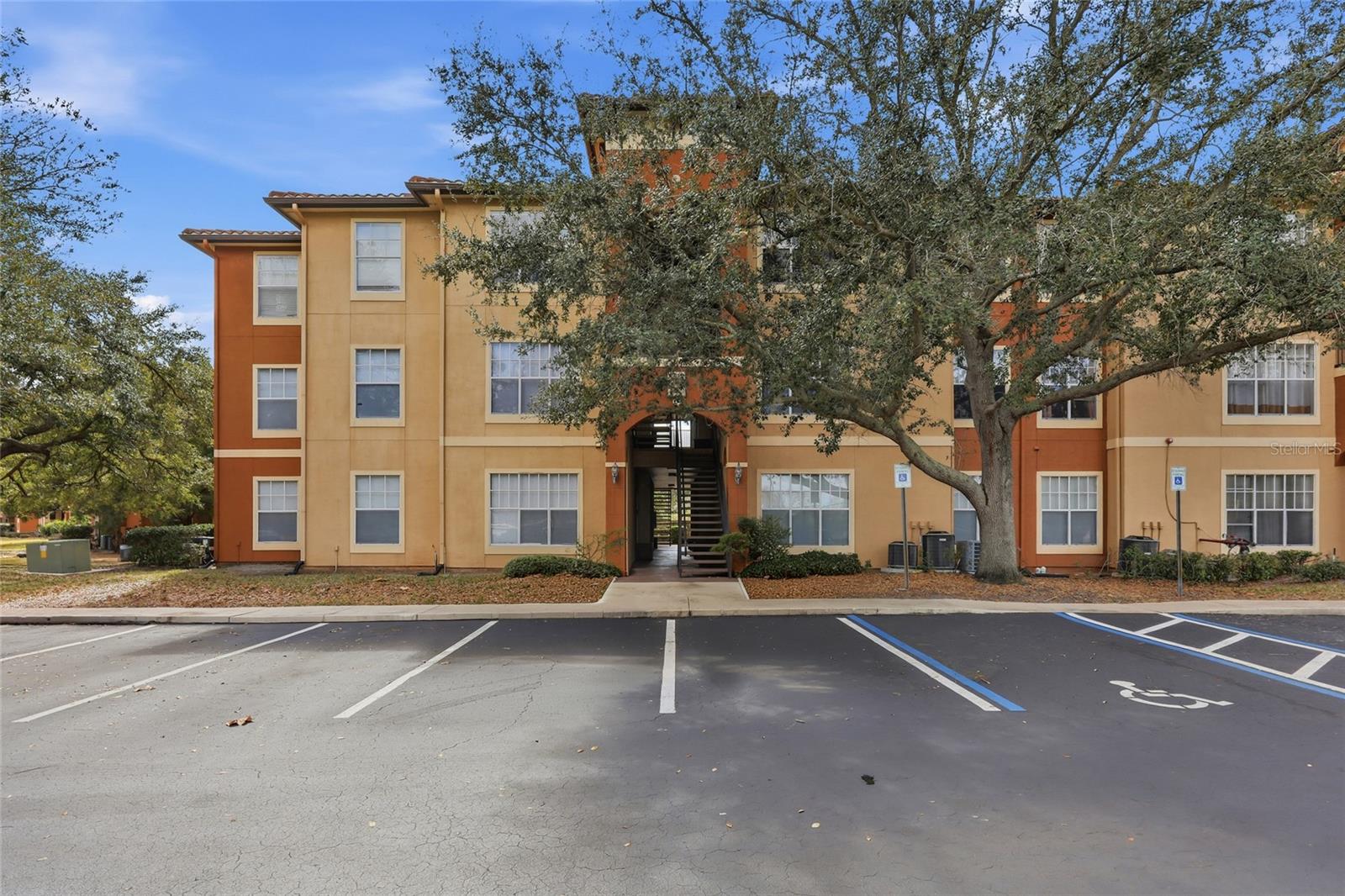 5518 METROWEST BLVD #11-104 Property Photo 1