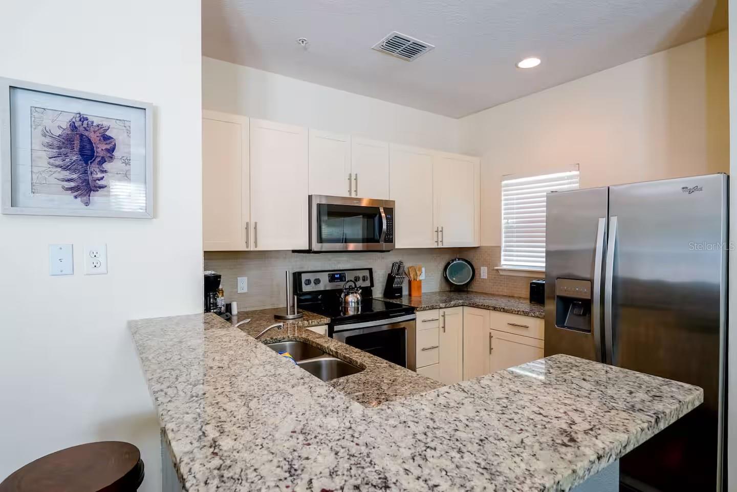 3201 Gold Ln Property Photo 5