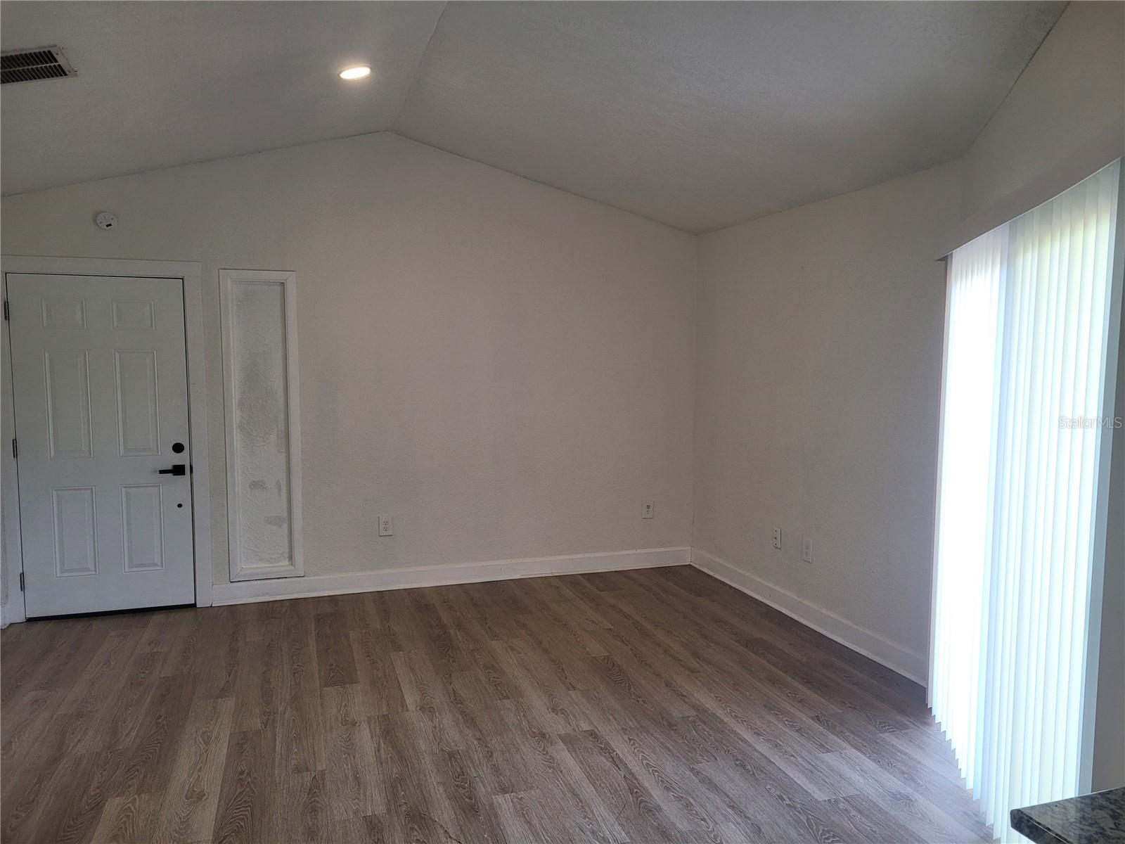 1236 Dovehill Dr #1248 Property Photo 5