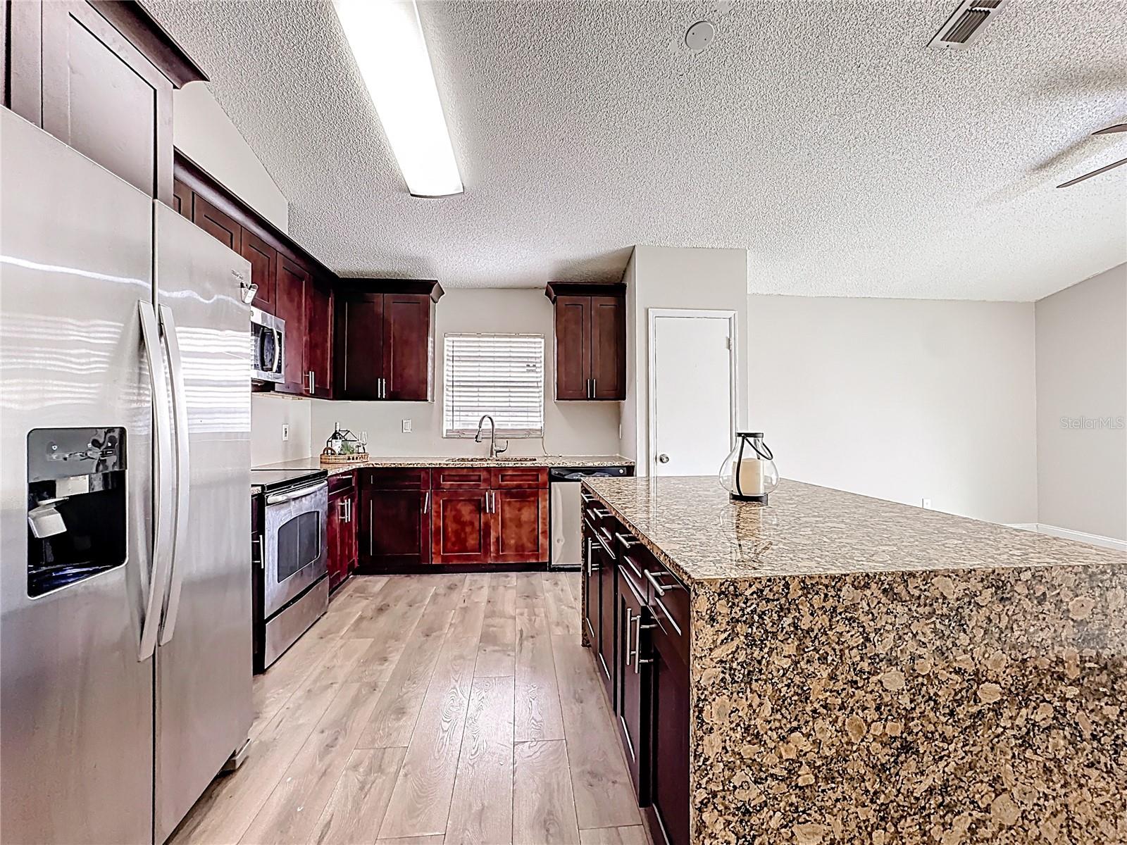 6582 Meritmoor Cir Property Photo 3