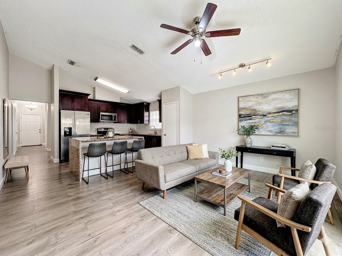 6582 Meritmoor Cir Property Photo 4