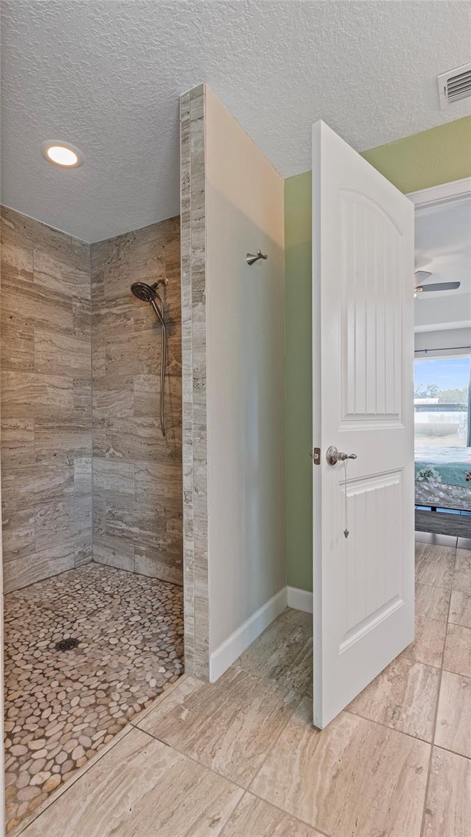 4840 Old Oak Trl Property Photo 14