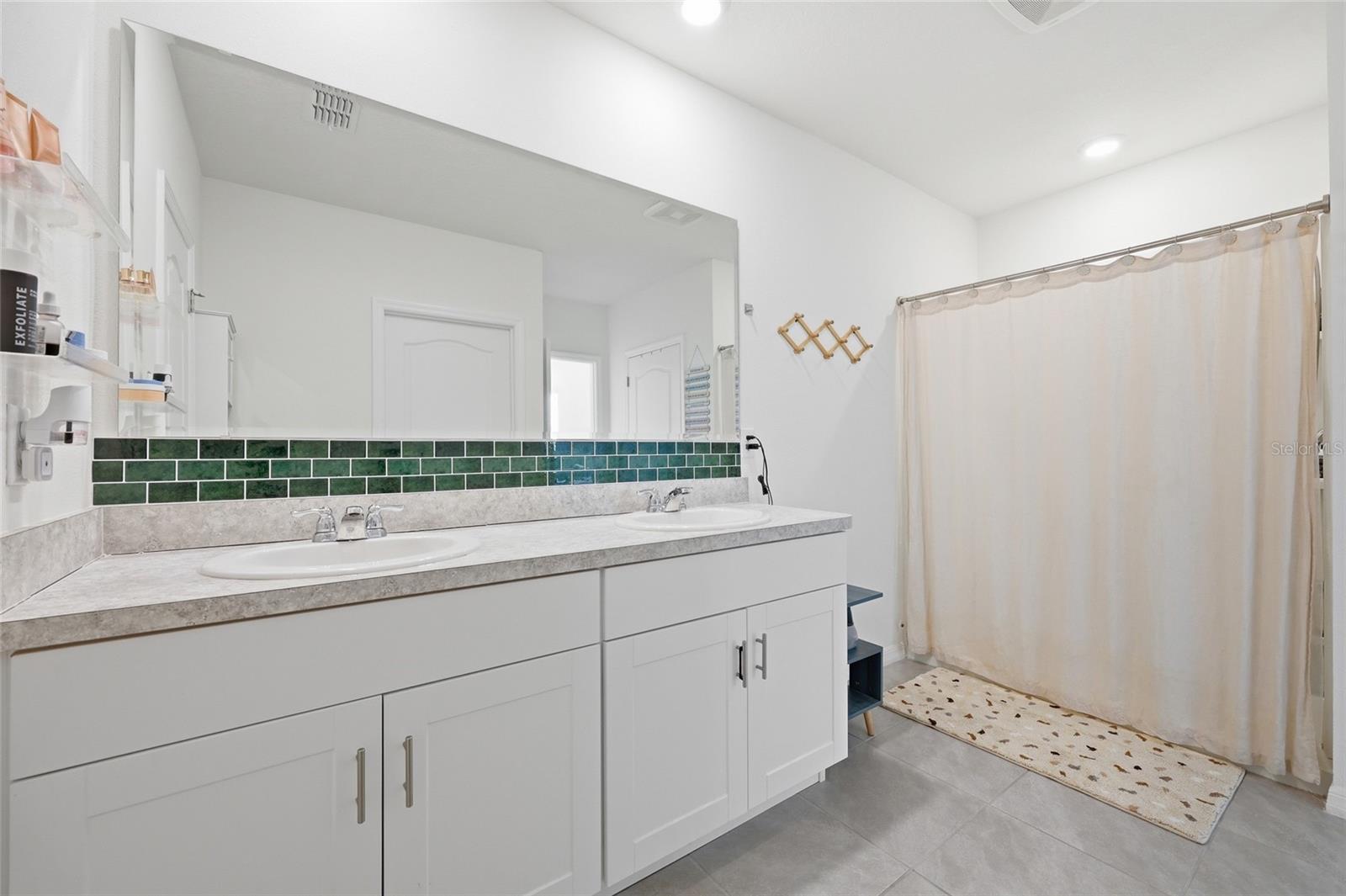 1777 Walnut Creek Dr Property Photo 40