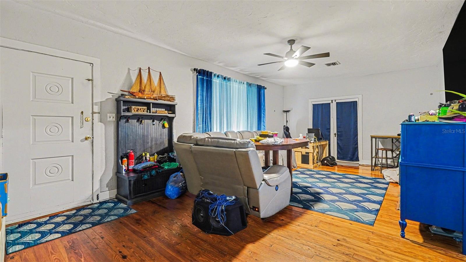219 Sw 6th St Property Photo 6