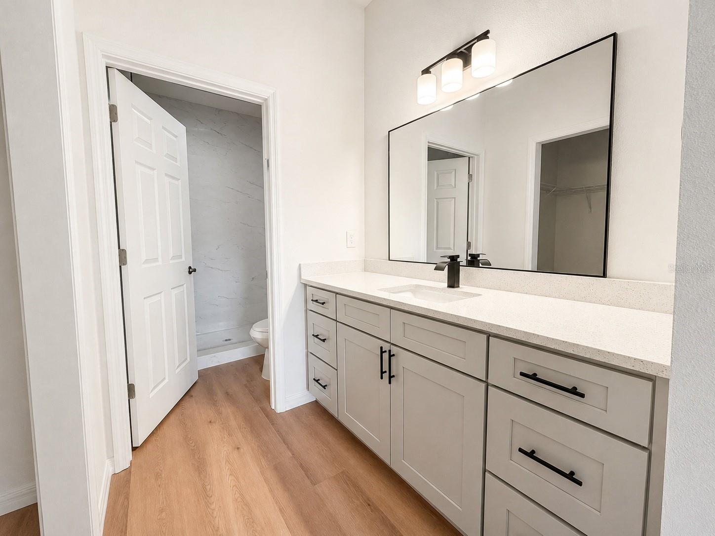 1411 Oak Pl #b Property Photo 7