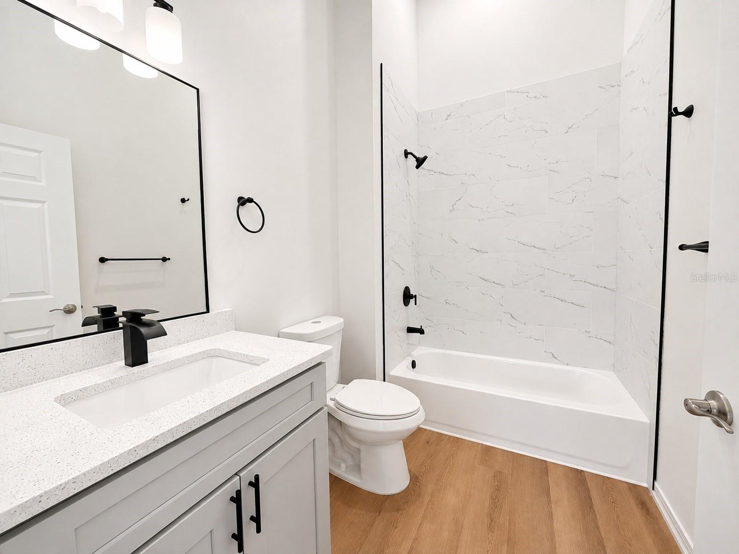 1411 Oak Pl #b Property Photo 8