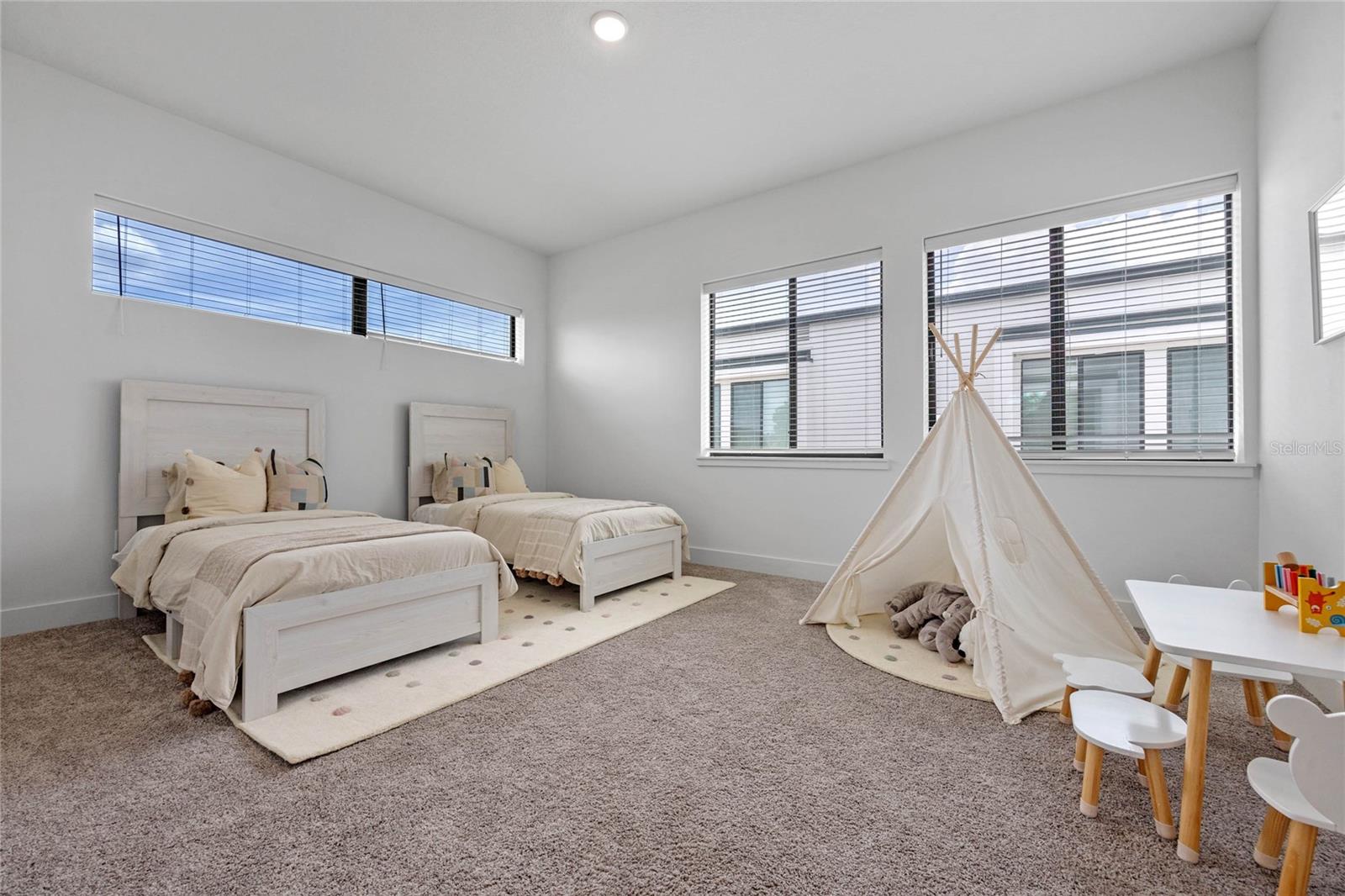 52 W Harding St #a Property Photo 22