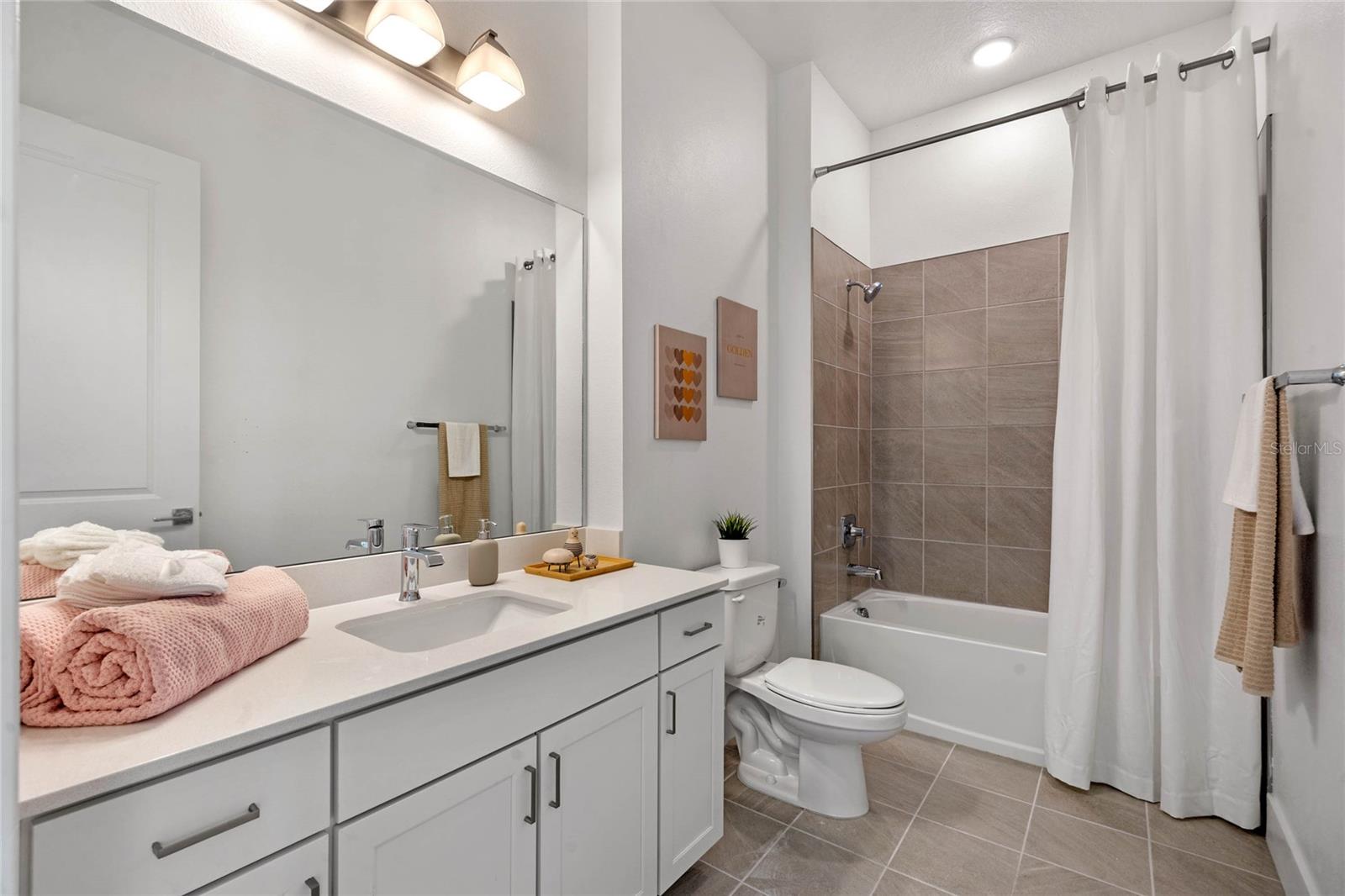 52 W Harding St #a Property Photo 23