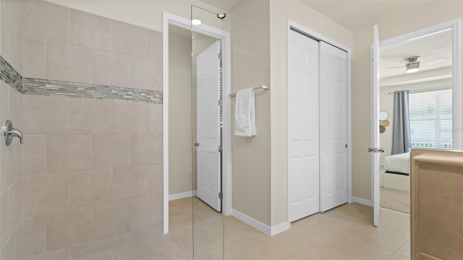 8917 Coconut Breeze Dr Property Photo 17