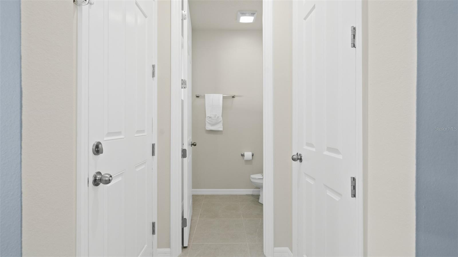 8917 Coconut Breeze Dr Property Photo 34