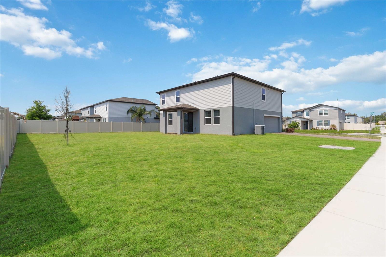5298 Meredrew Ln Property Photo 11