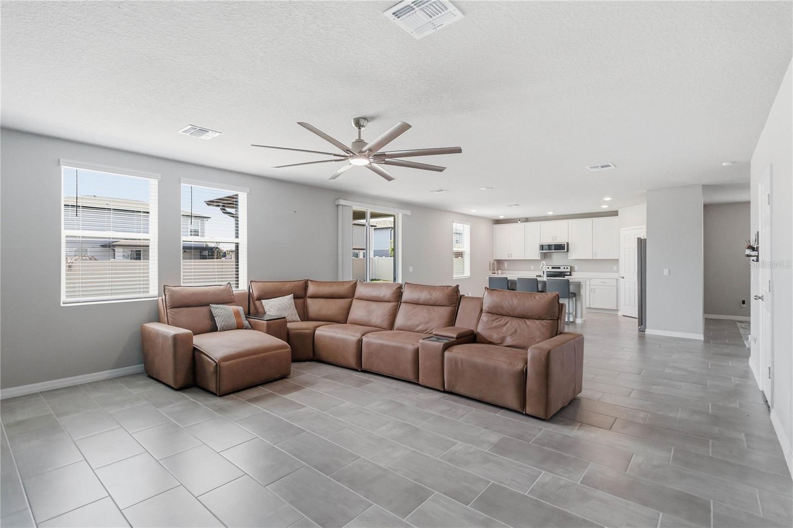 5298 Meredrew Ln Property Photo 20