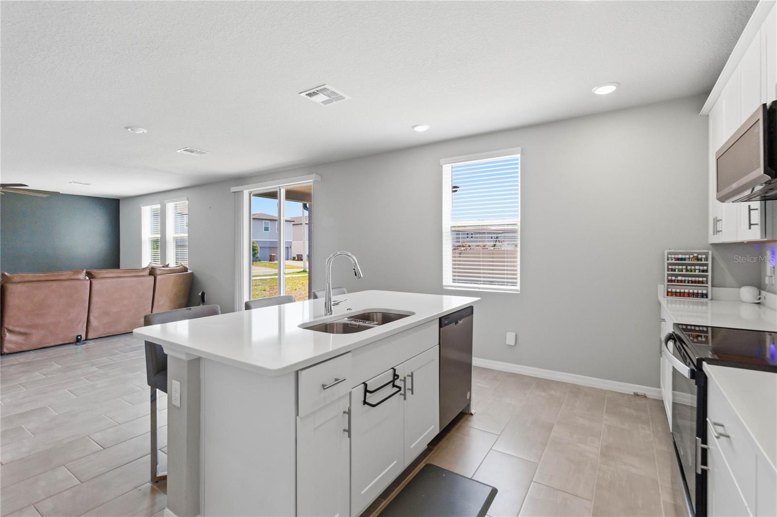 5298 Meredrew Ln Property Photo 24