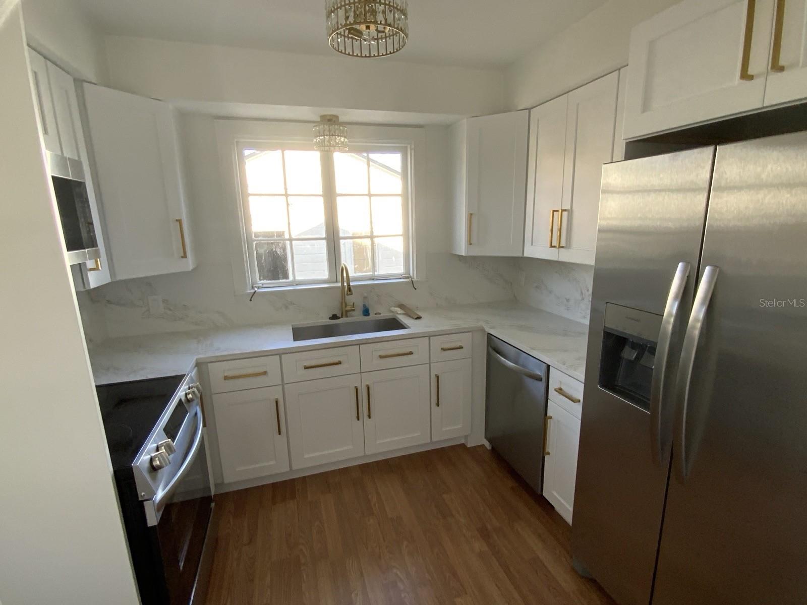 608 Highland Ave Property Photo 3