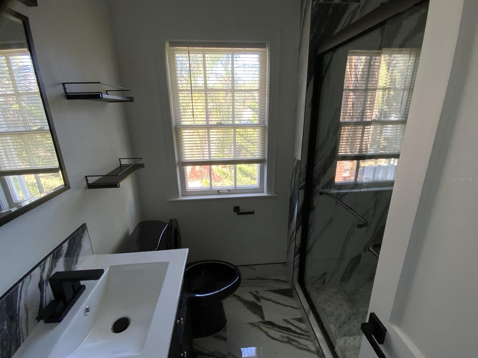 608 Highland Ave Property Photo 8