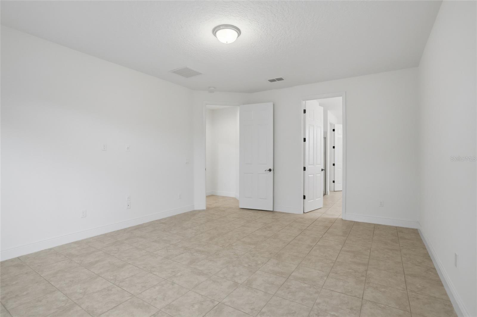 2330 Kelbrook Ct Property Photo 26
