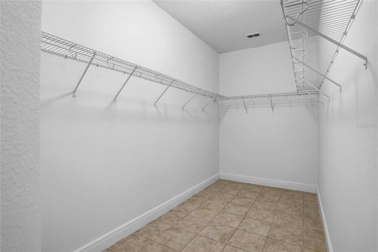 2330 Kelbrook Ct Property Photo 29