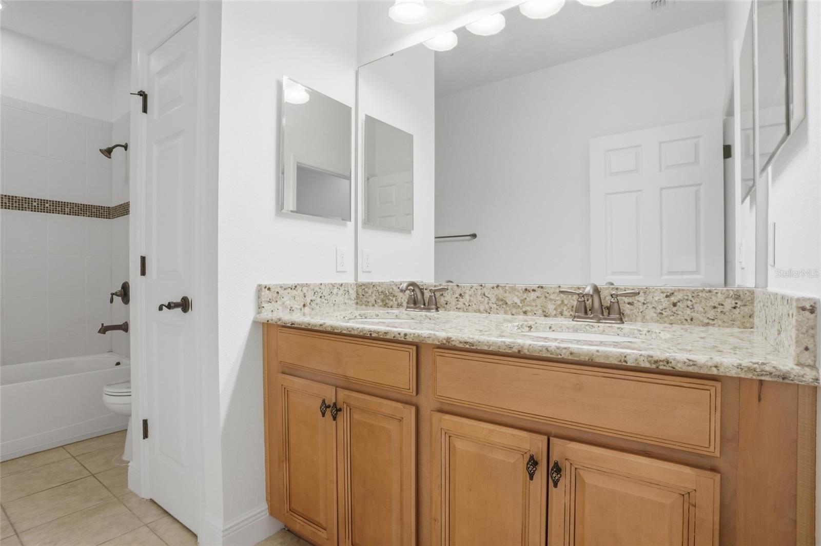 2330 Kelbrook Ct Property Photo 45