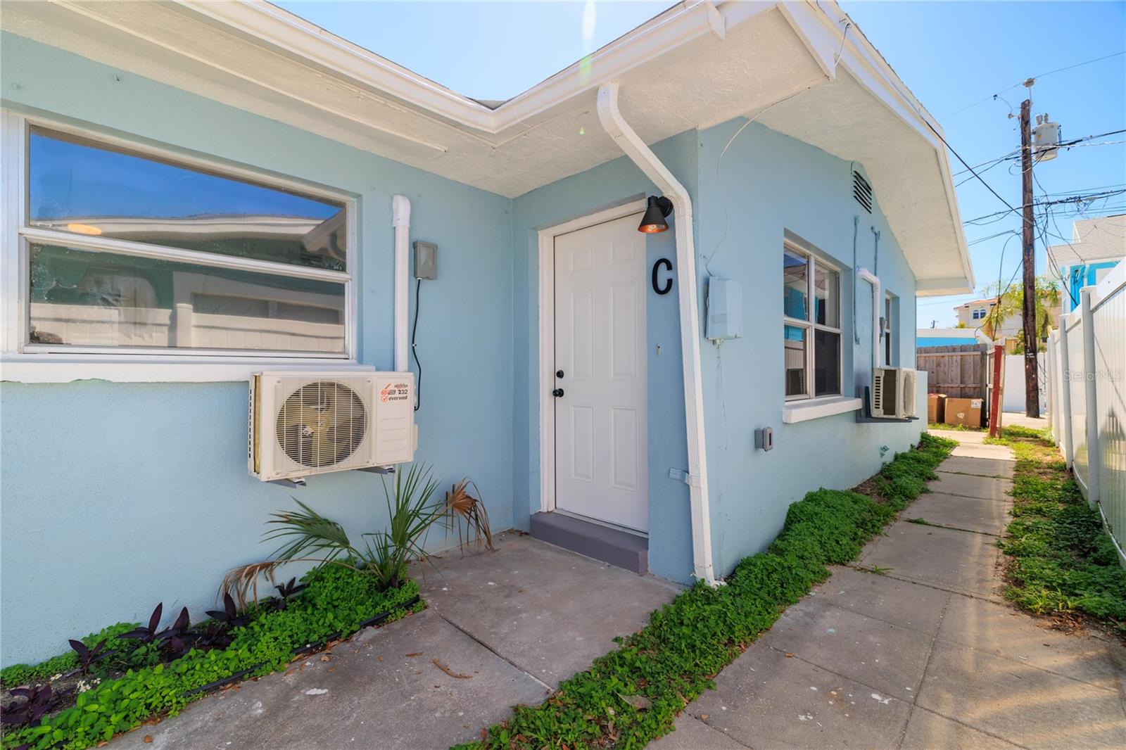13388 1st St E Property Photo 17