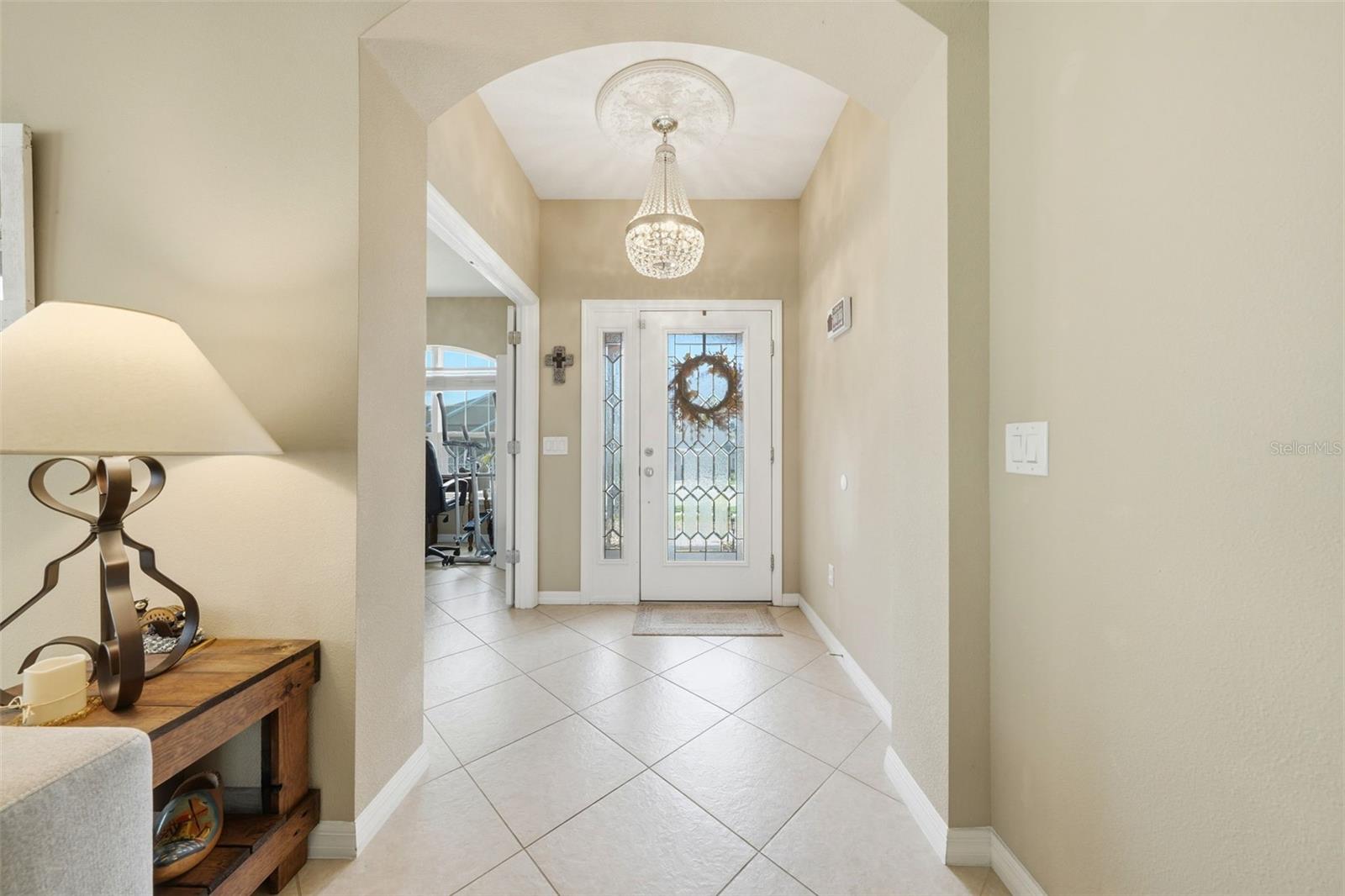 979 Counts Crest Cir Property Photo 6