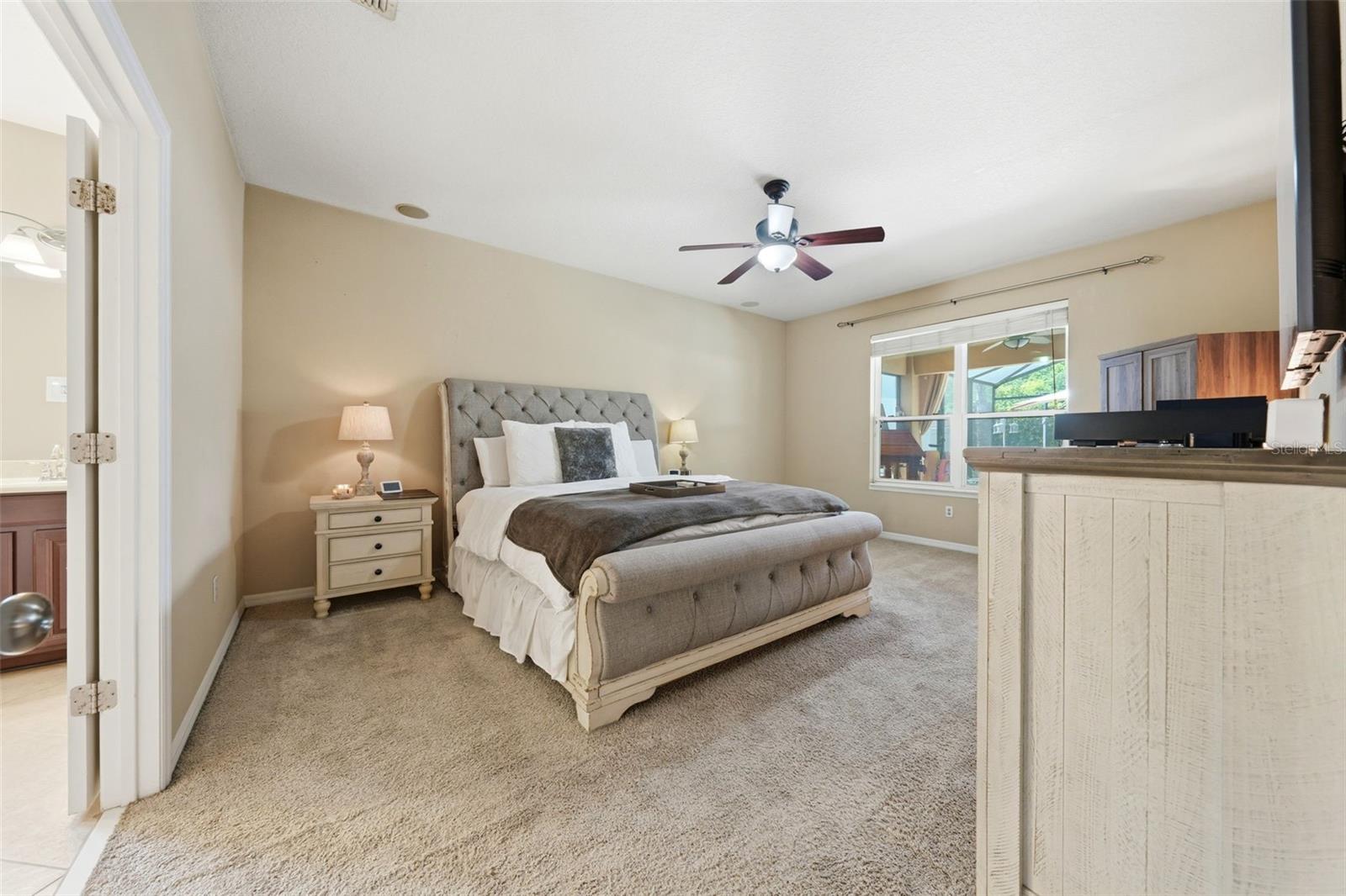 979 Counts Crest Cir Property Photo 23