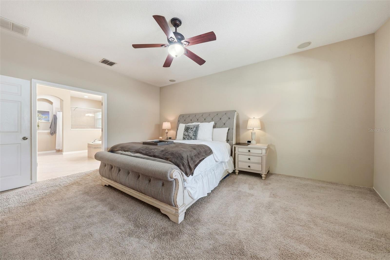 979 Counts Crest Cir Property Photo 24