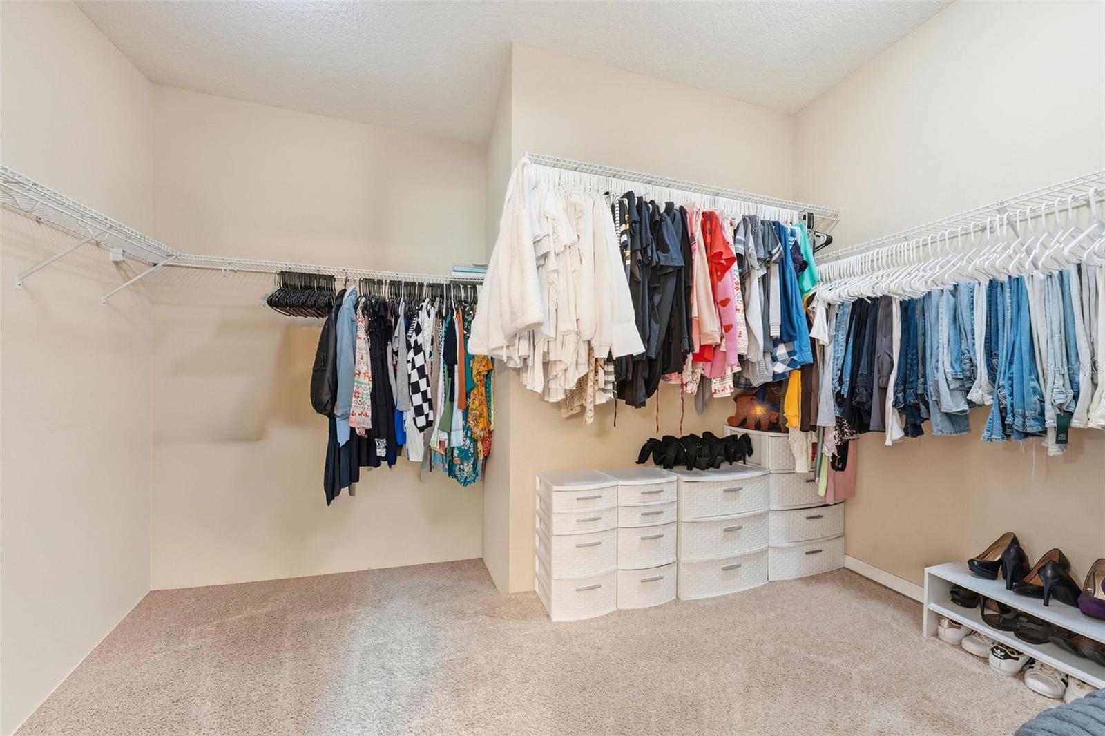 979 Counts Crest Cir Property Photo 27