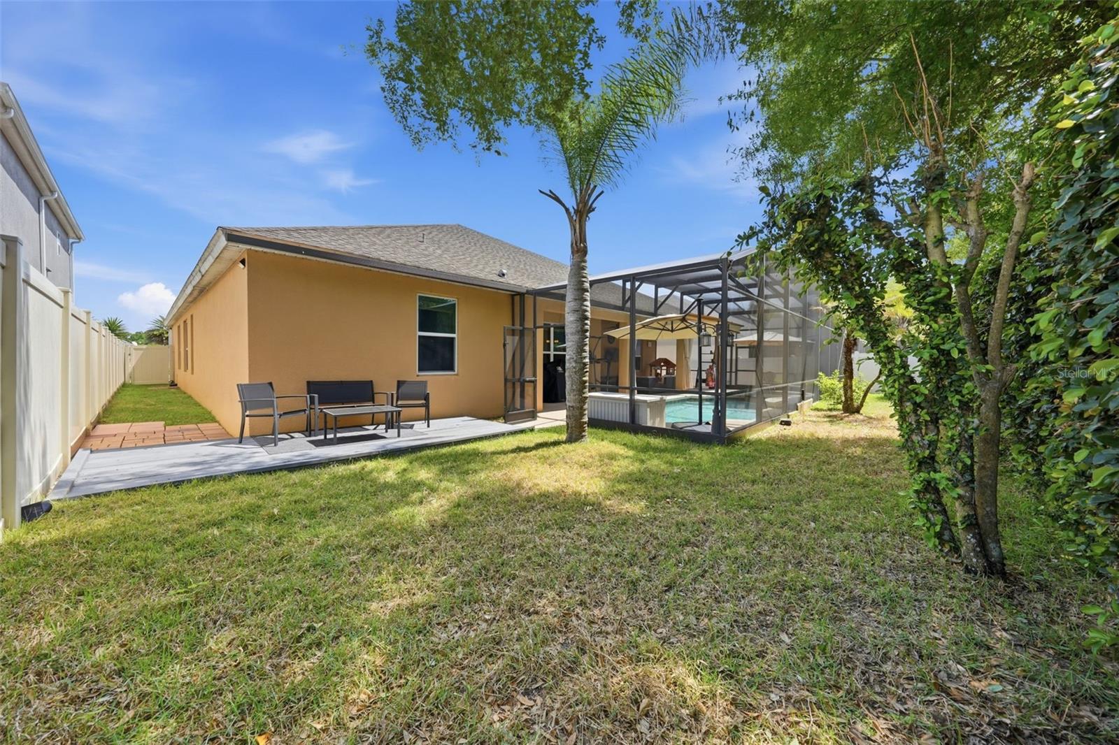 979 Counts Crest Cir Property Photo 34