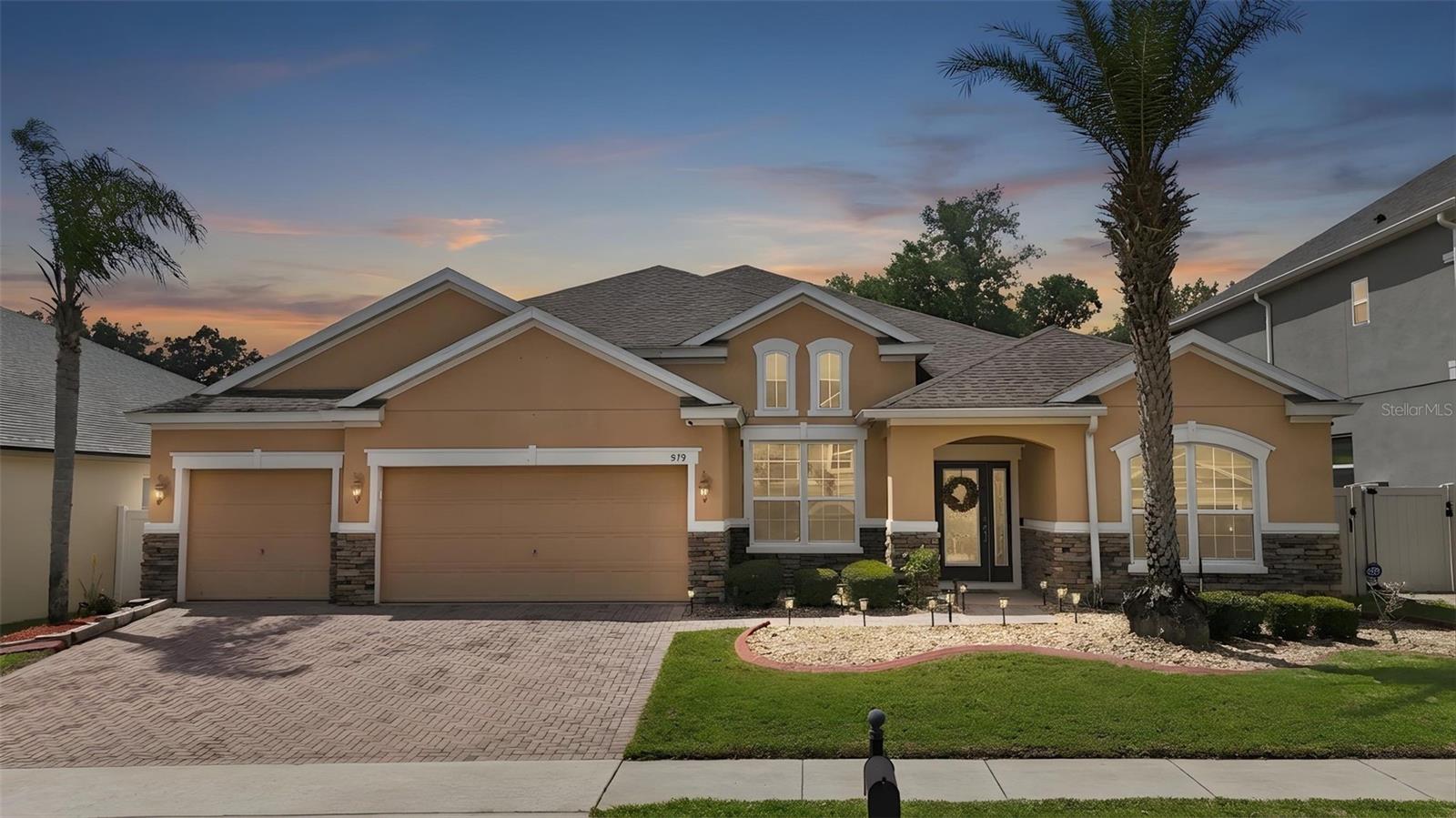 979 Counts Crest Cir Property Photo 45