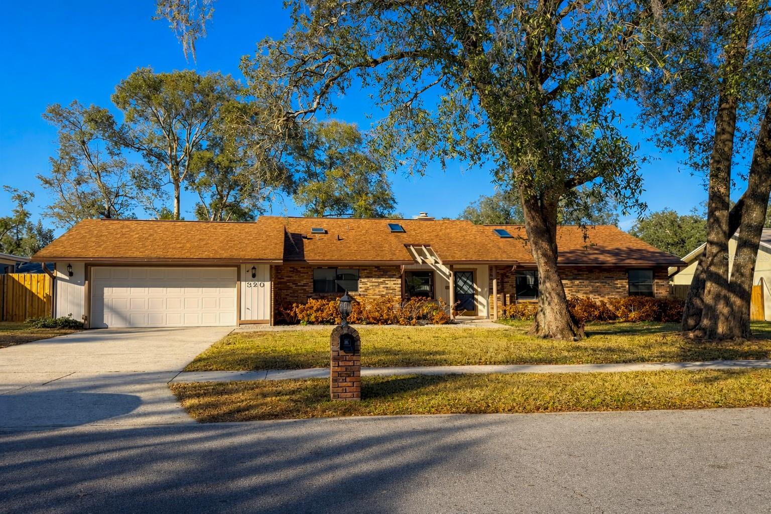 320 Ferdinand Dr Property Photo 1