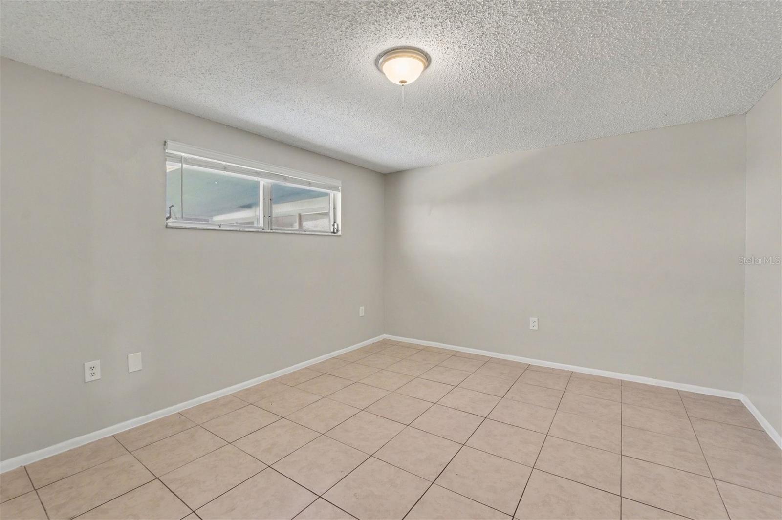 7744 Waterford St Property Photo 14