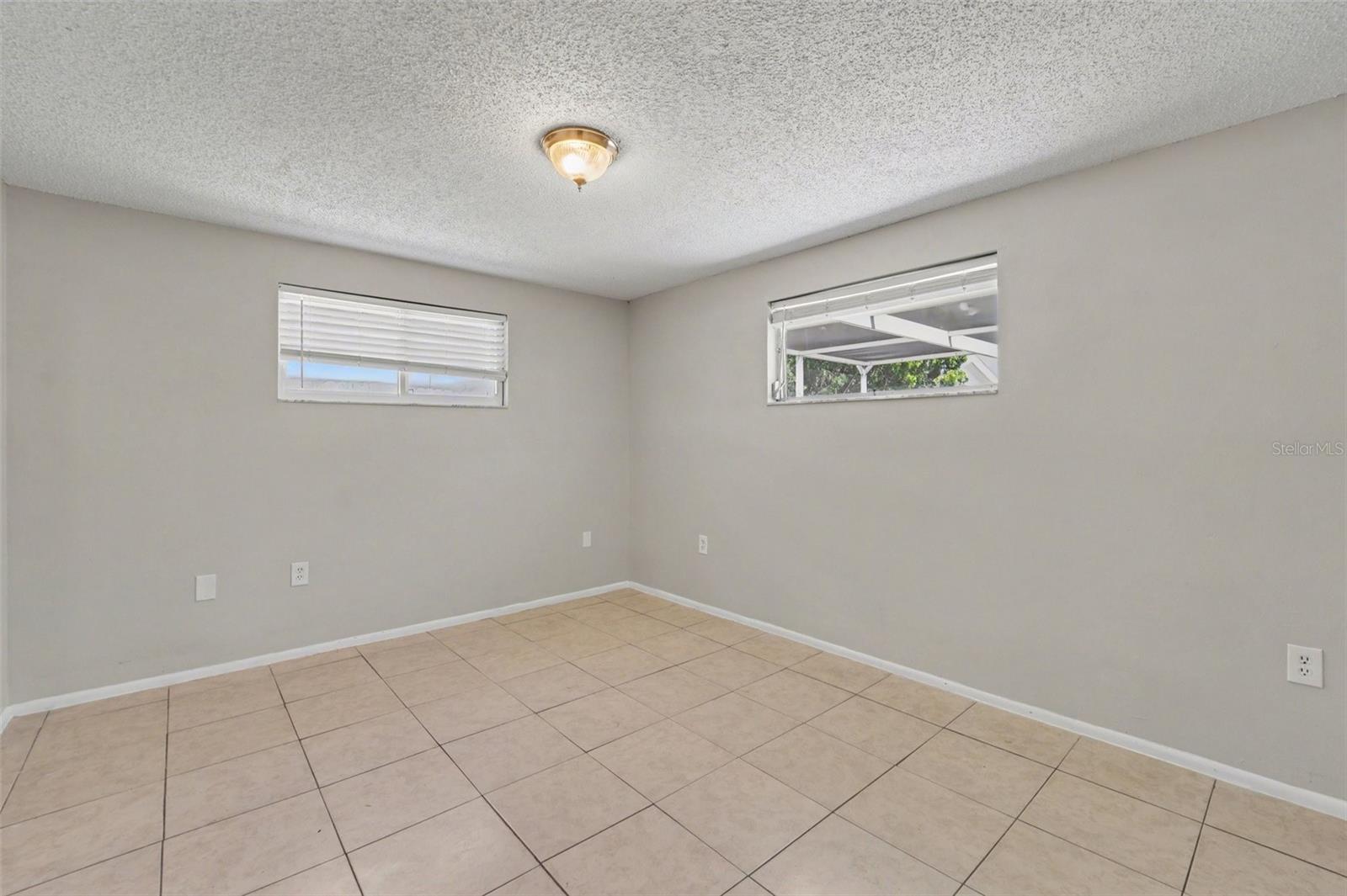 7744 Waterford St Property Photo 16