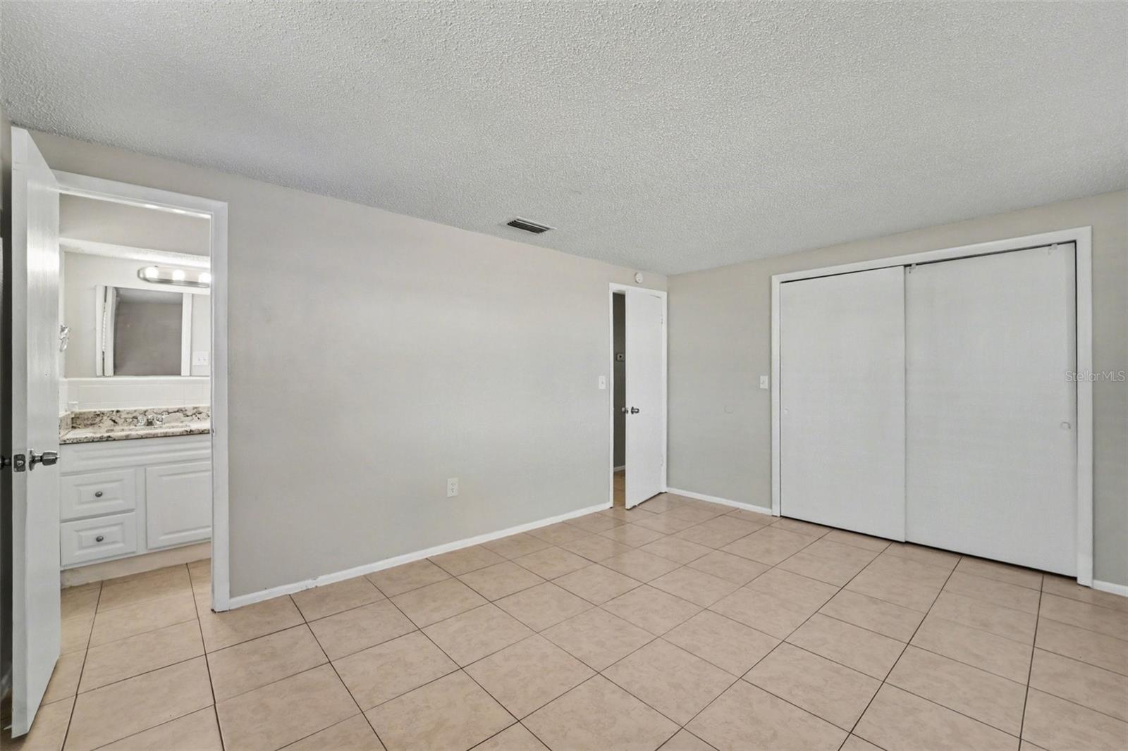 7744 Waterford St Property Photo 20