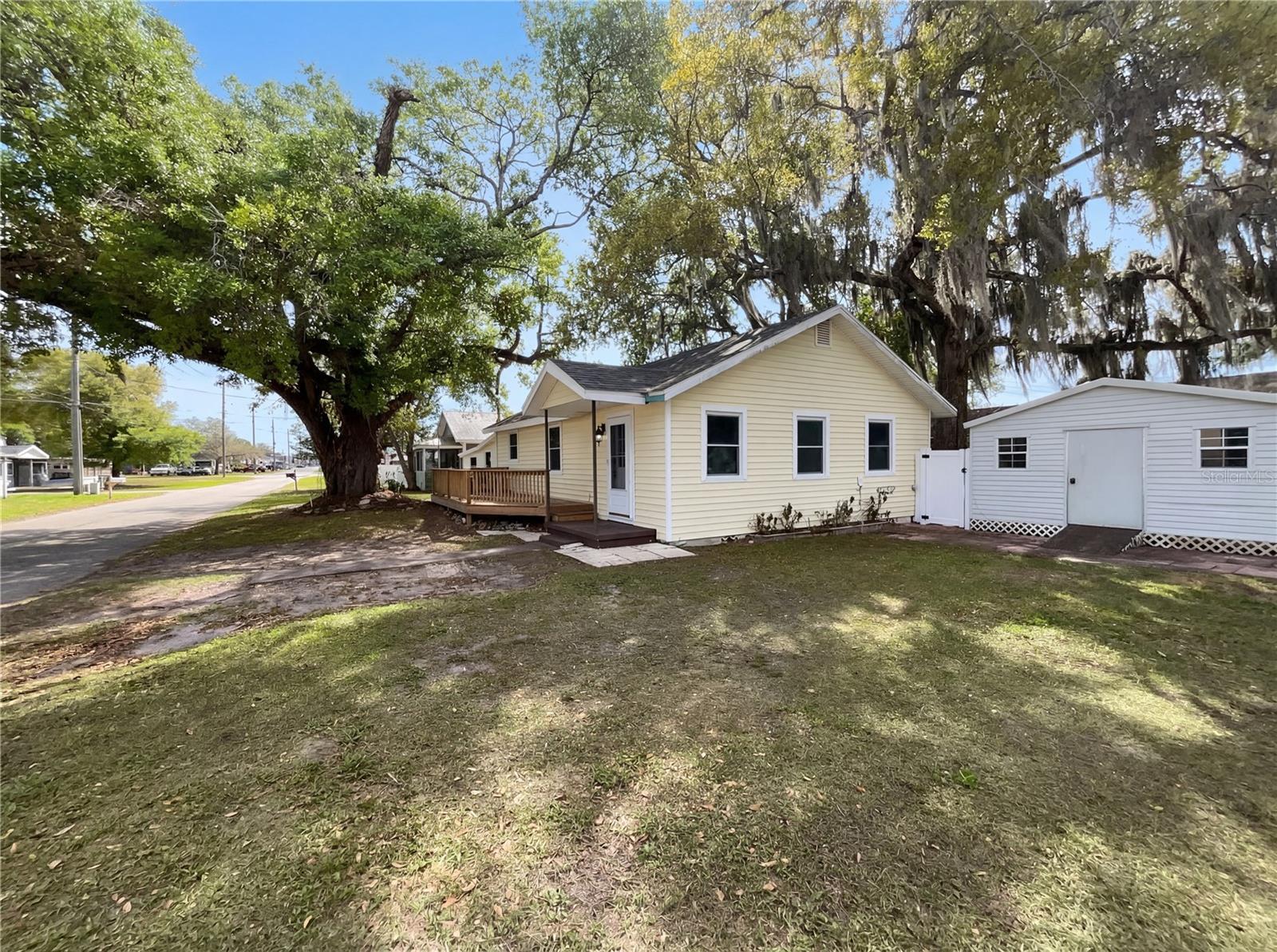 1623 12th St Property Photo 10