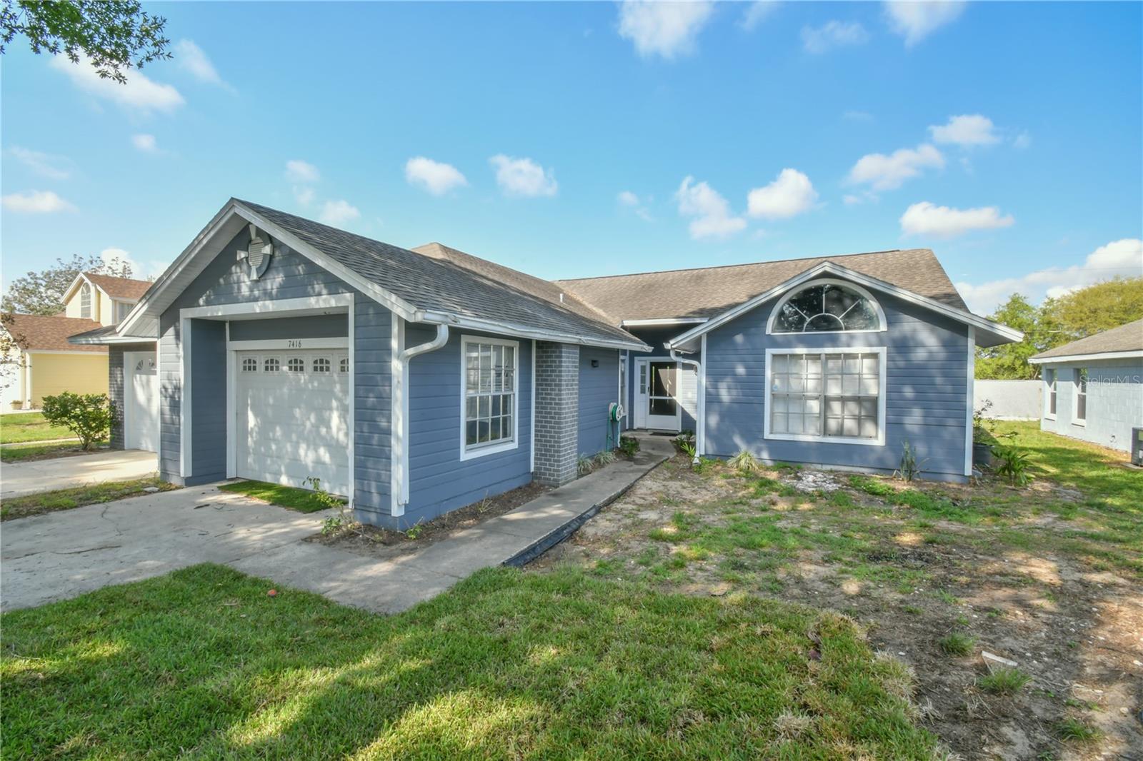 7416 Little Pond Ct Property Photo 2