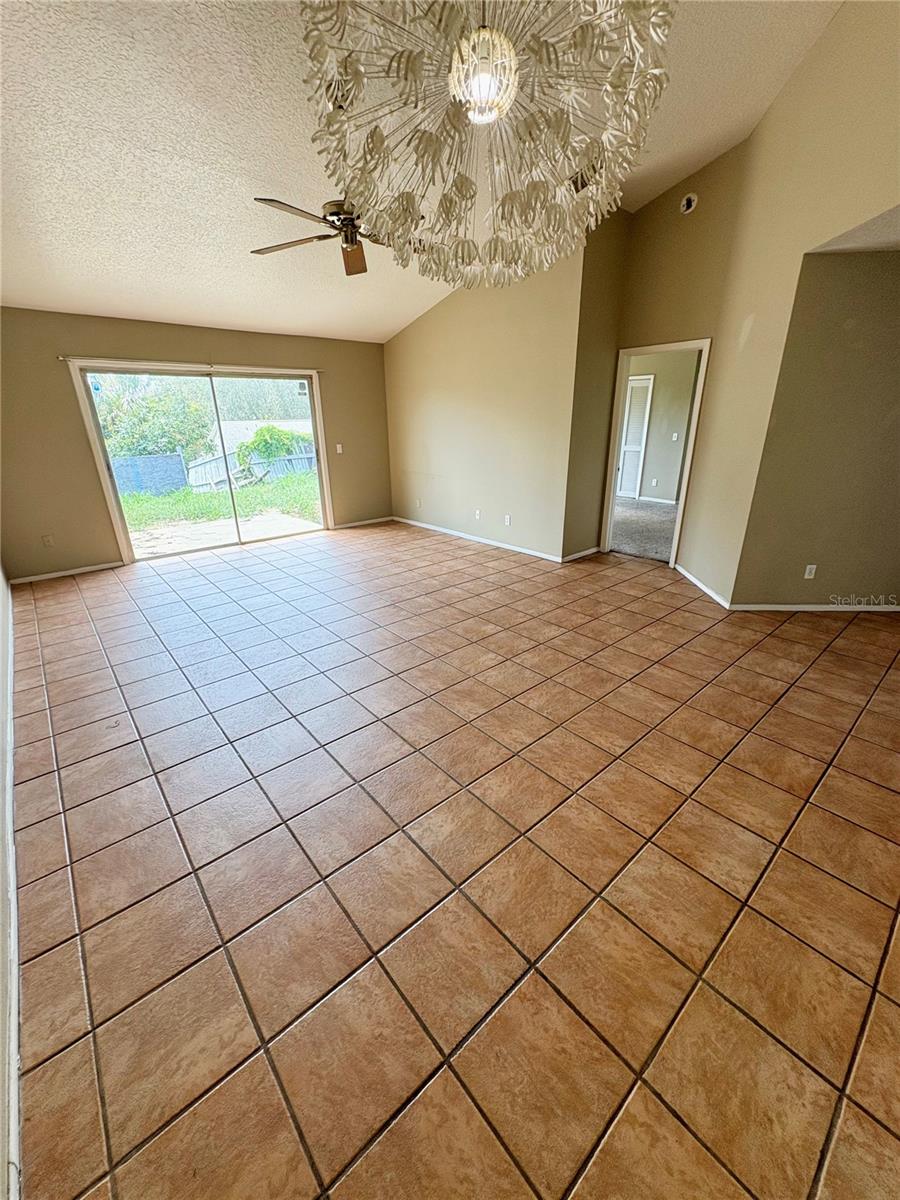 7416 Little Pond Ct Property Photo 5