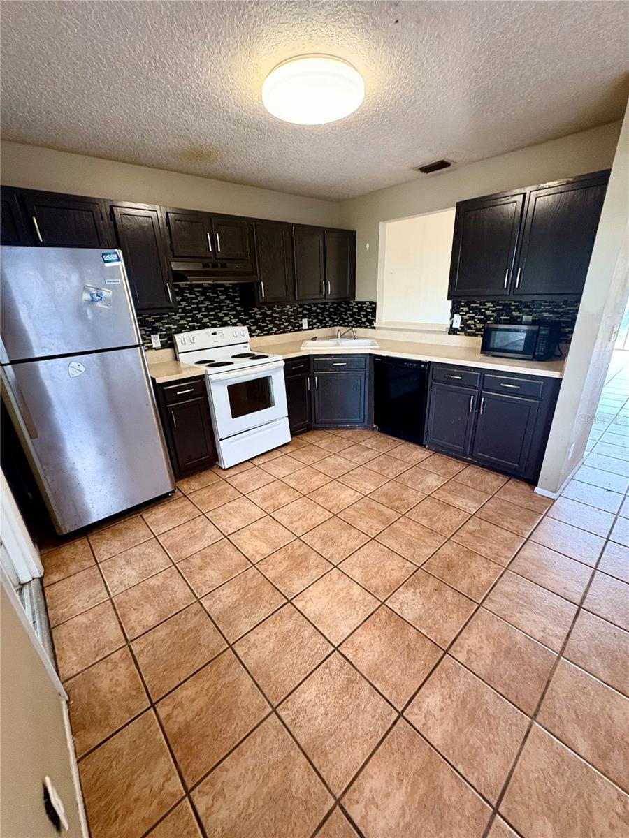 7416 Little Pond Ct Property Photo 9