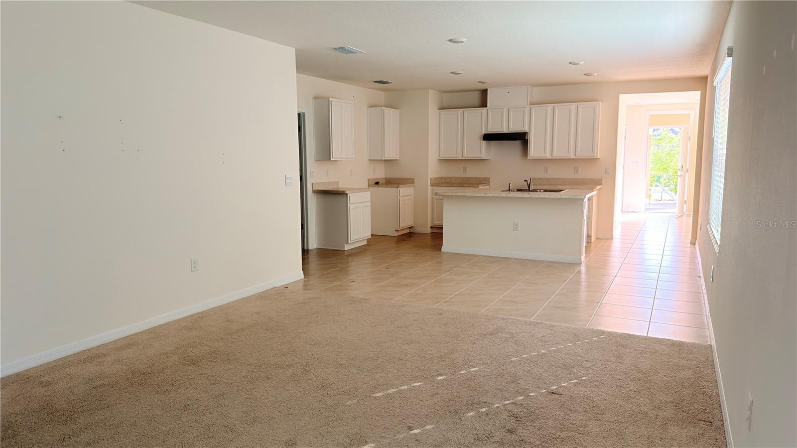 2816 Swooping Sparrow Dr Property Photo 3