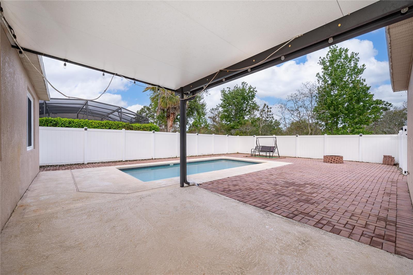 14467 Golden Rain Tree Blvd Property Photo 10