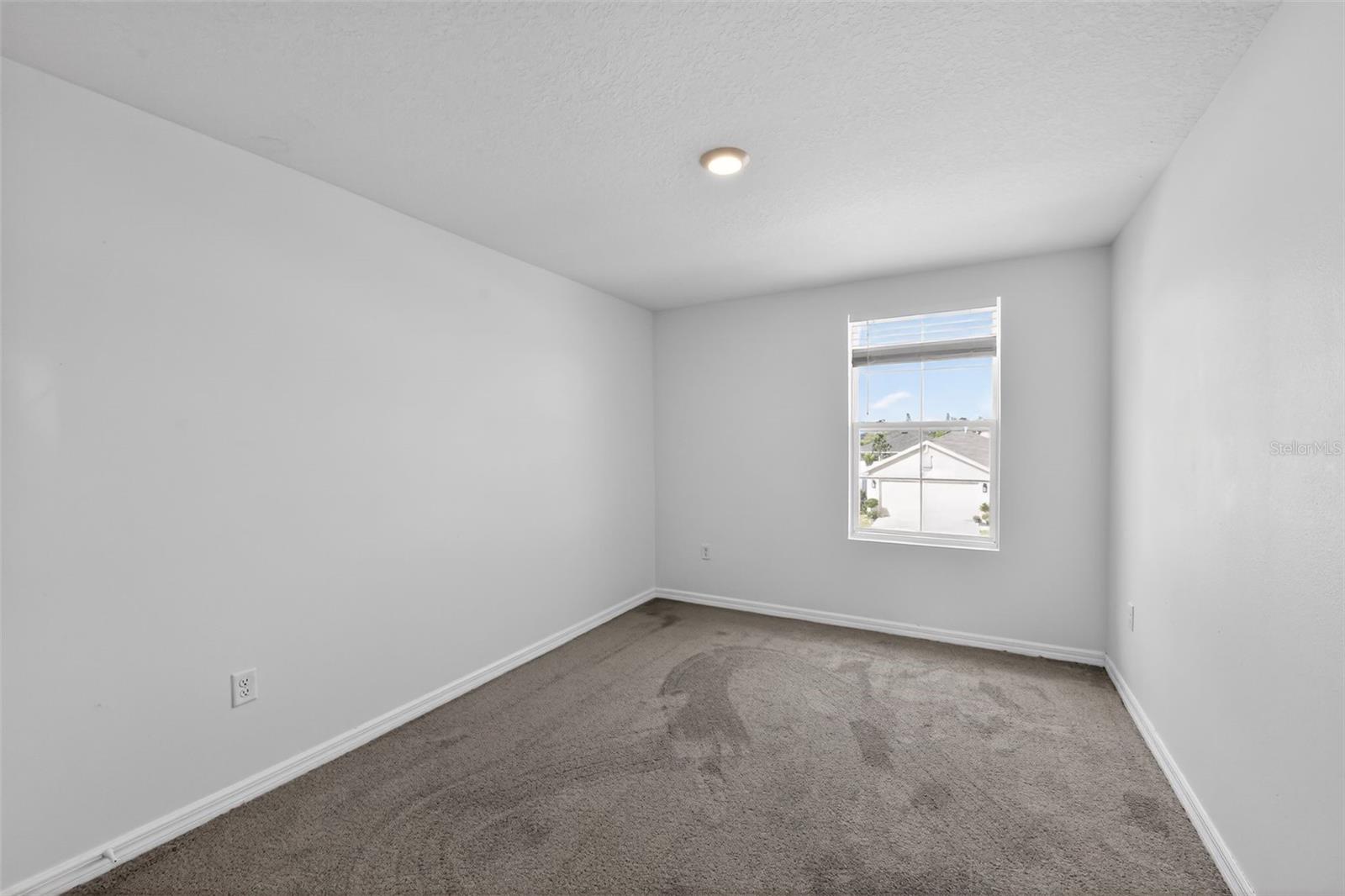 439 Sunlit Coral St Property Photo 10