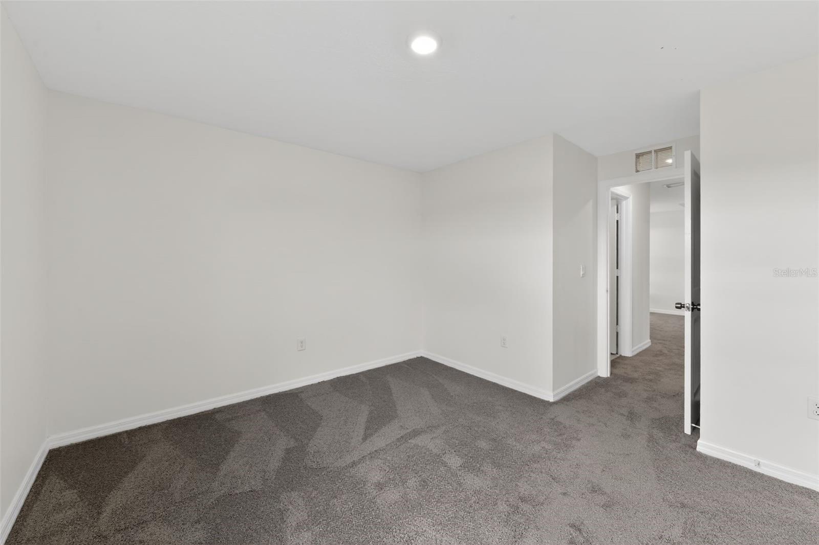 439 Sunlit Coral St Property Photo 11