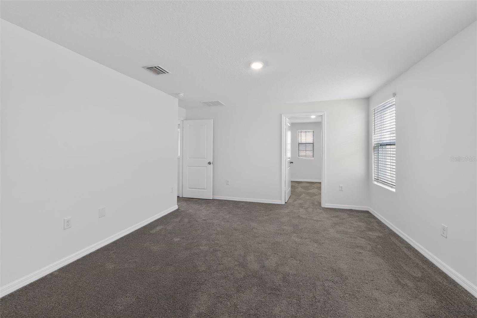 439 Sunlit Coral St Property Photo 14