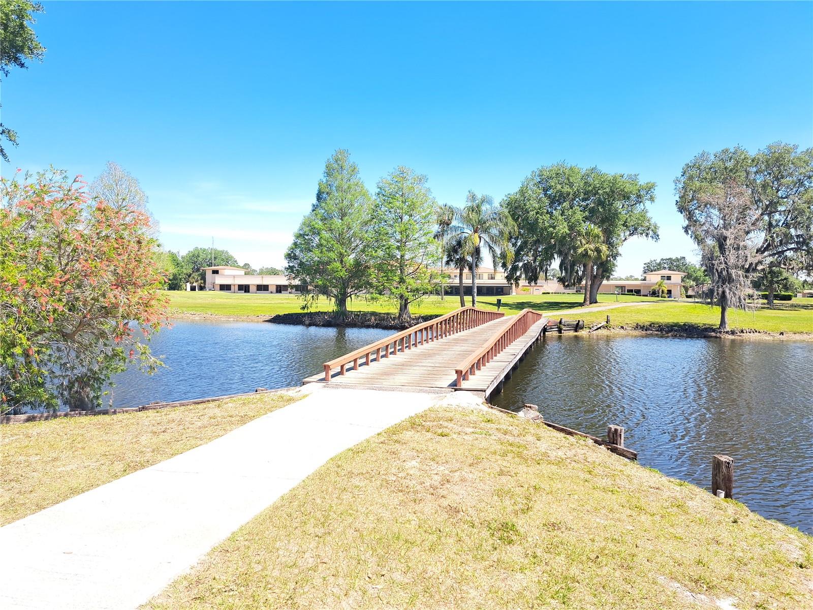 604 Camellia Dr Property Photo 3