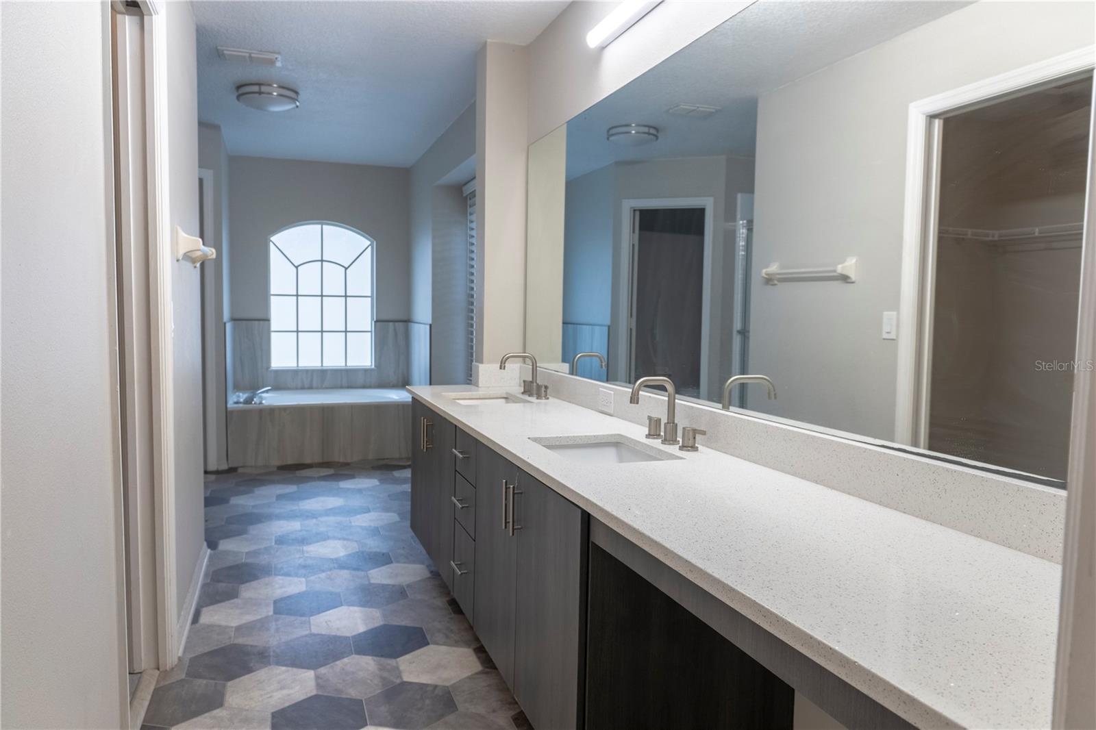 14114 Abaco Isle Dr Property Photo 8