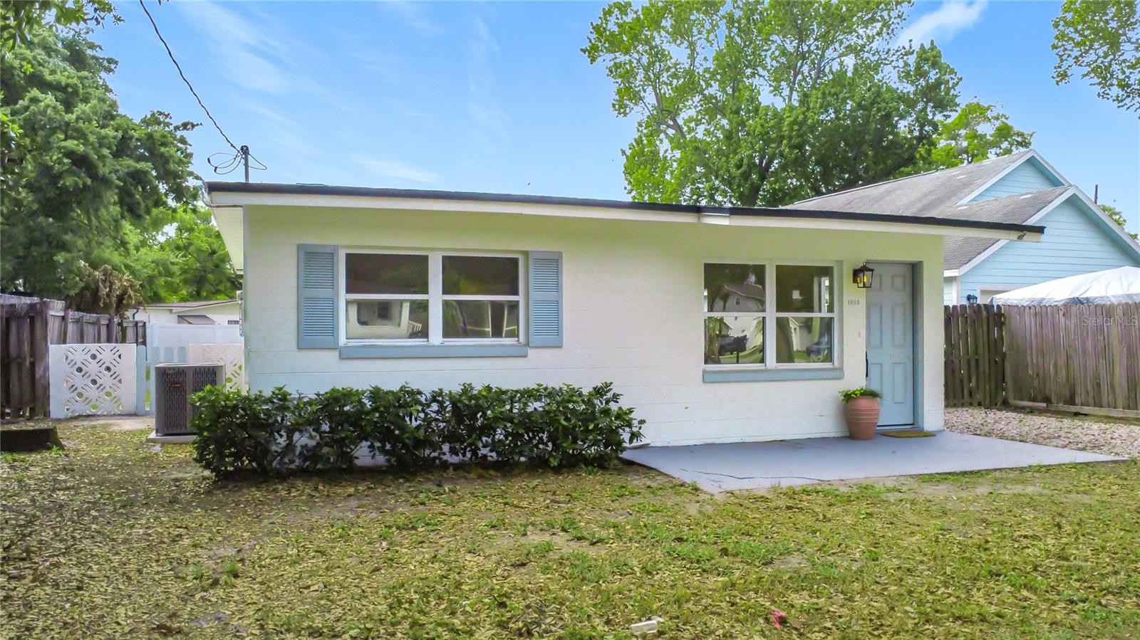 1018 Dowd Ave Property Photo 1
