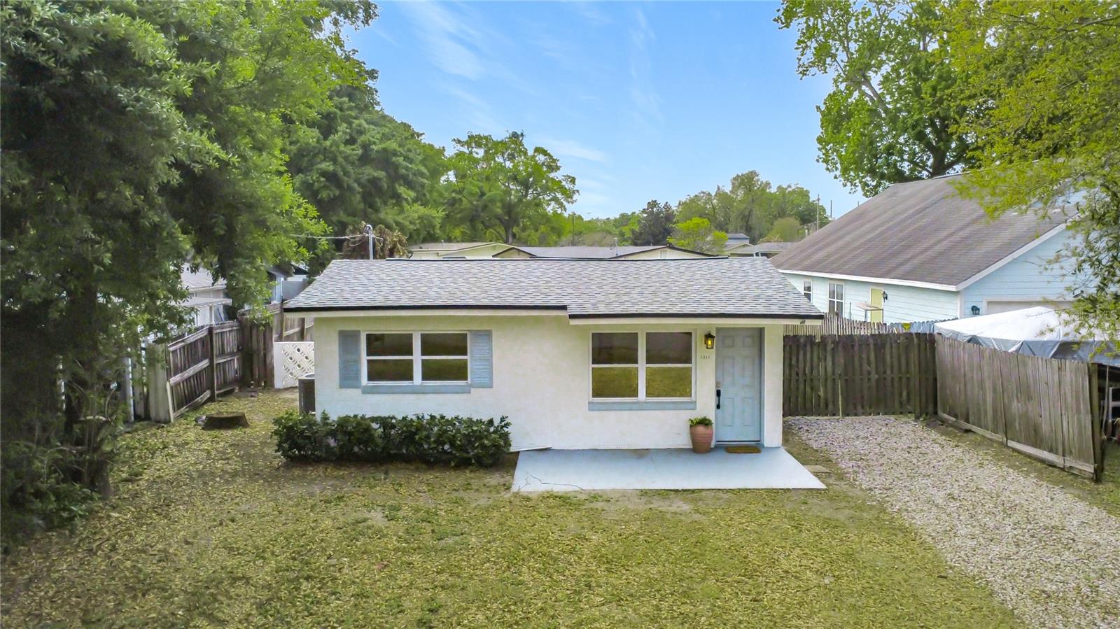 1018 Dowd Ave Property Photo 2