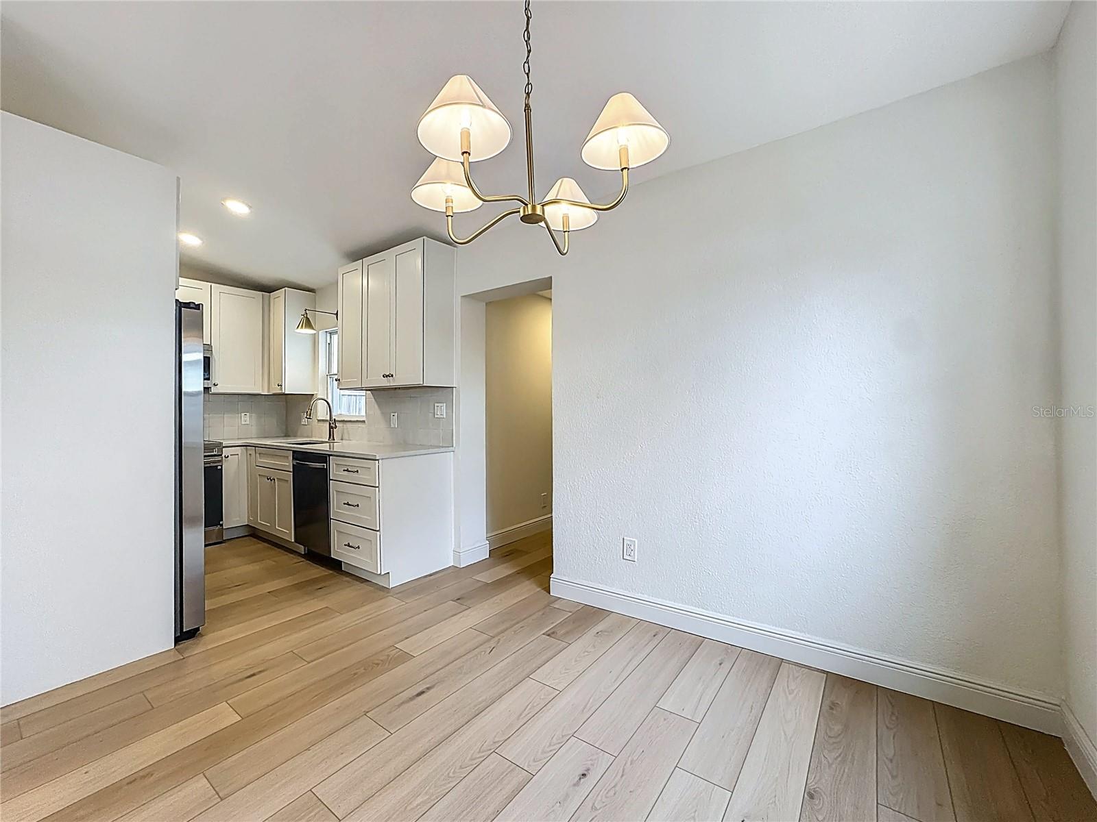 1018 Dowd Ave Property Photo 11